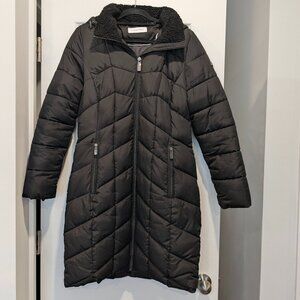 Black Calvin Klein midi puffer coat Medium